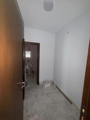 img-1