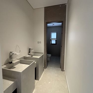 img-0