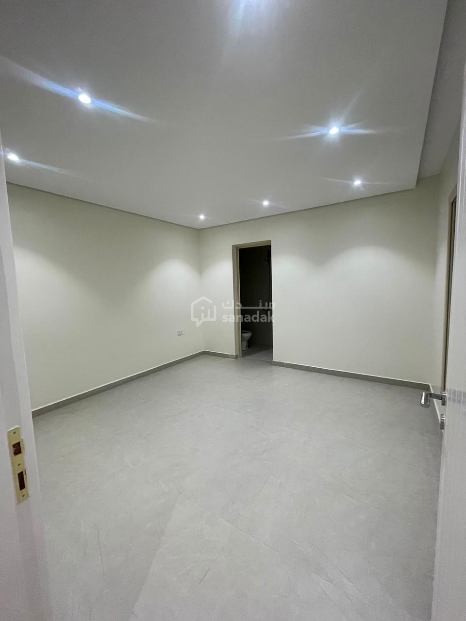 img-1