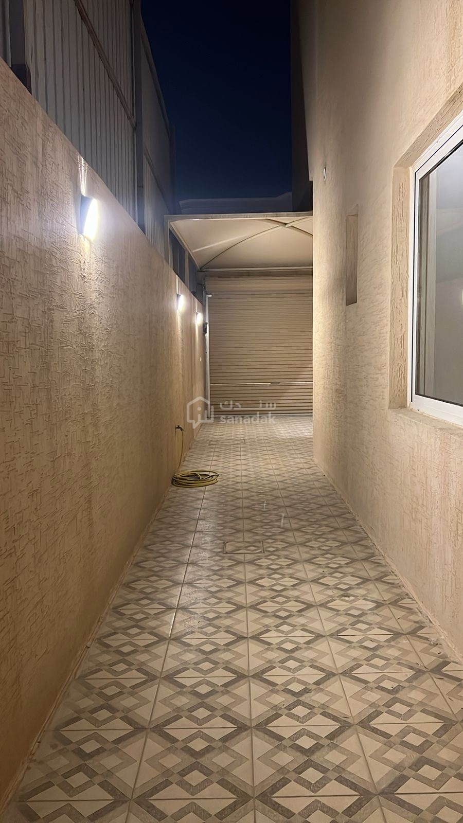 img-0
