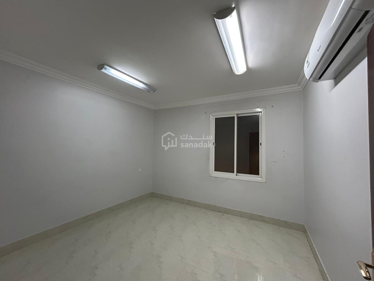 img-1