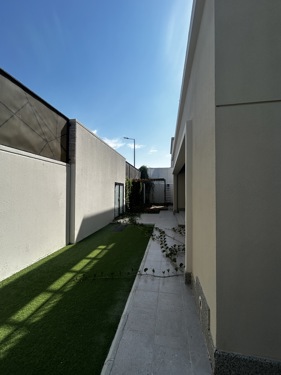 img-1