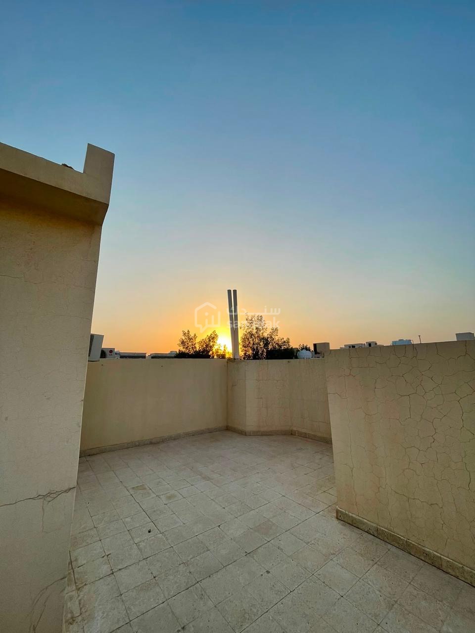 img-1