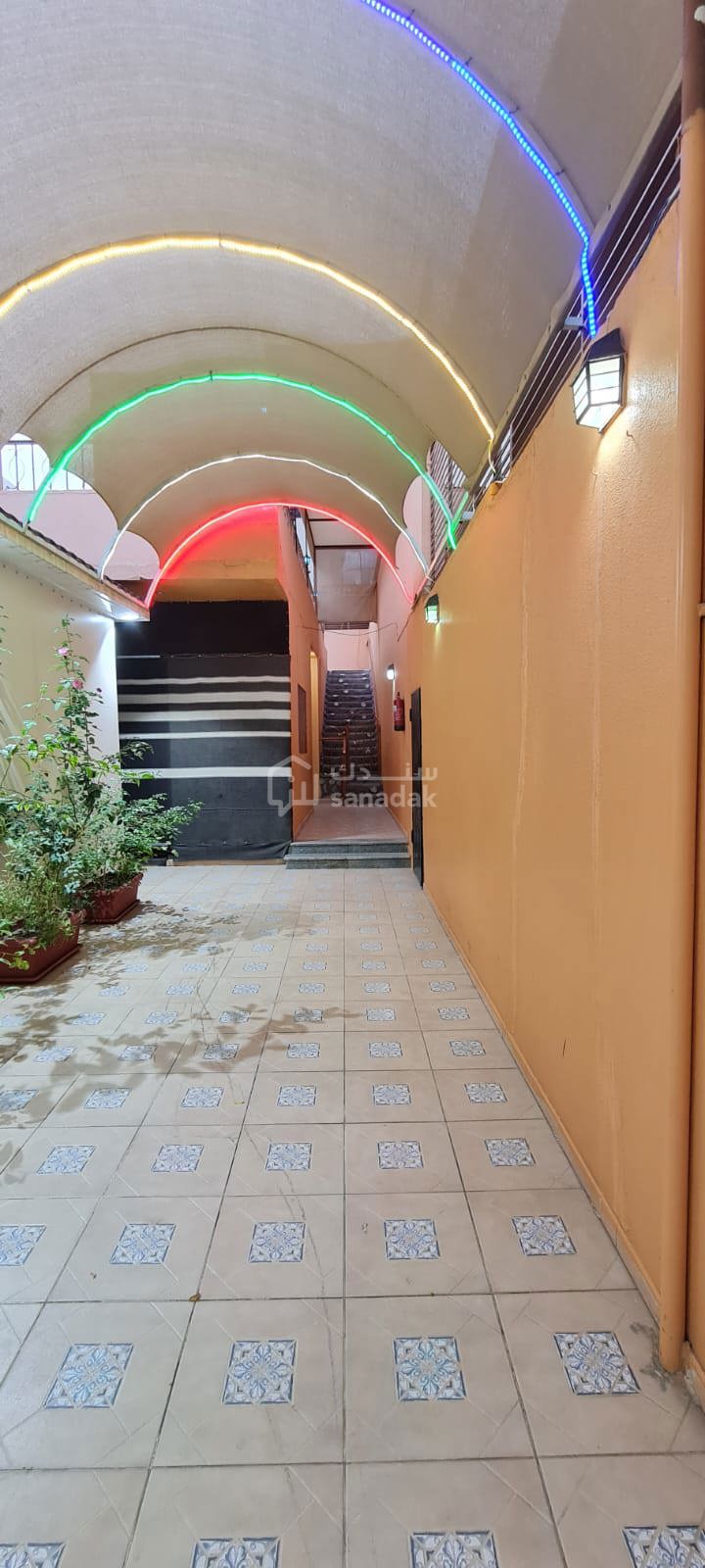 img-1
