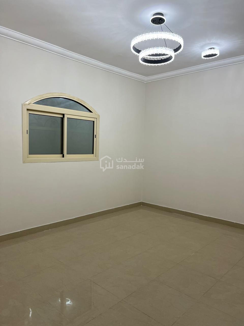 img-0