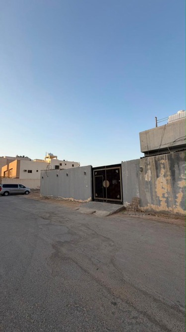 img-1
