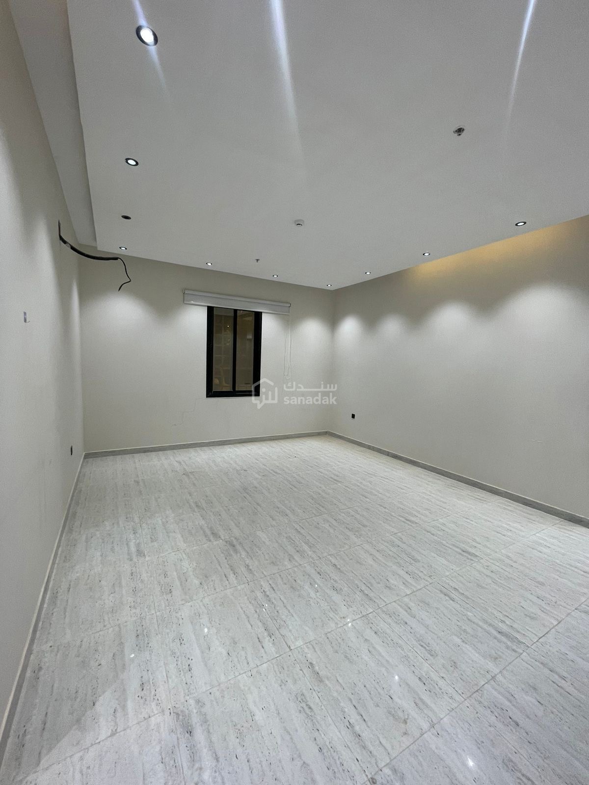 img-0