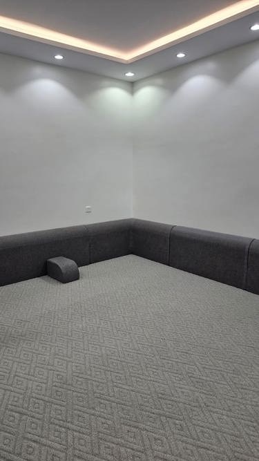 img-1