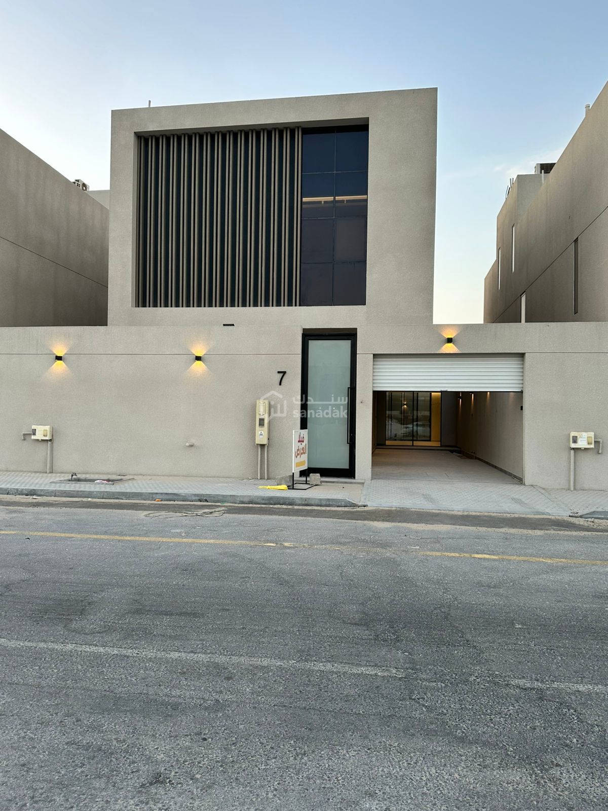 img-1