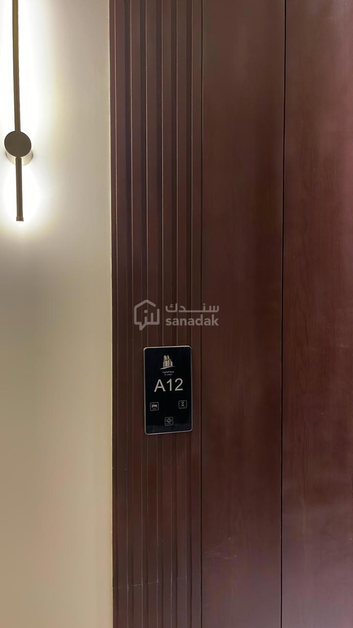 img-0