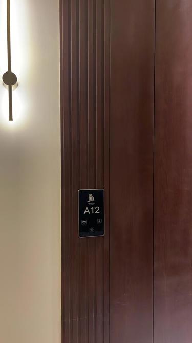 img-0