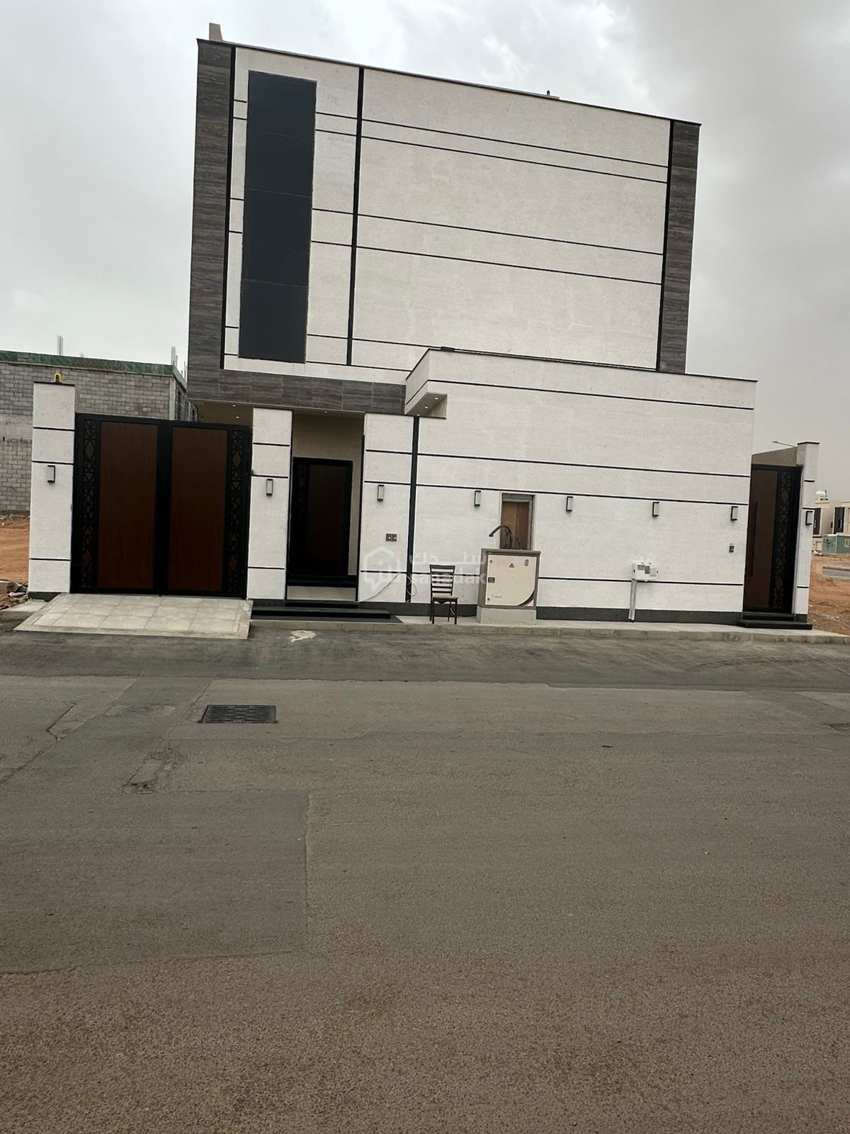 img-0
